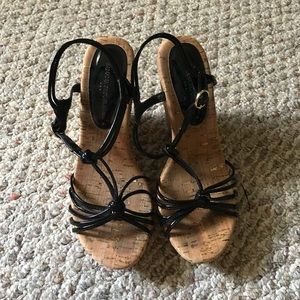 Adorable wedges! 👠